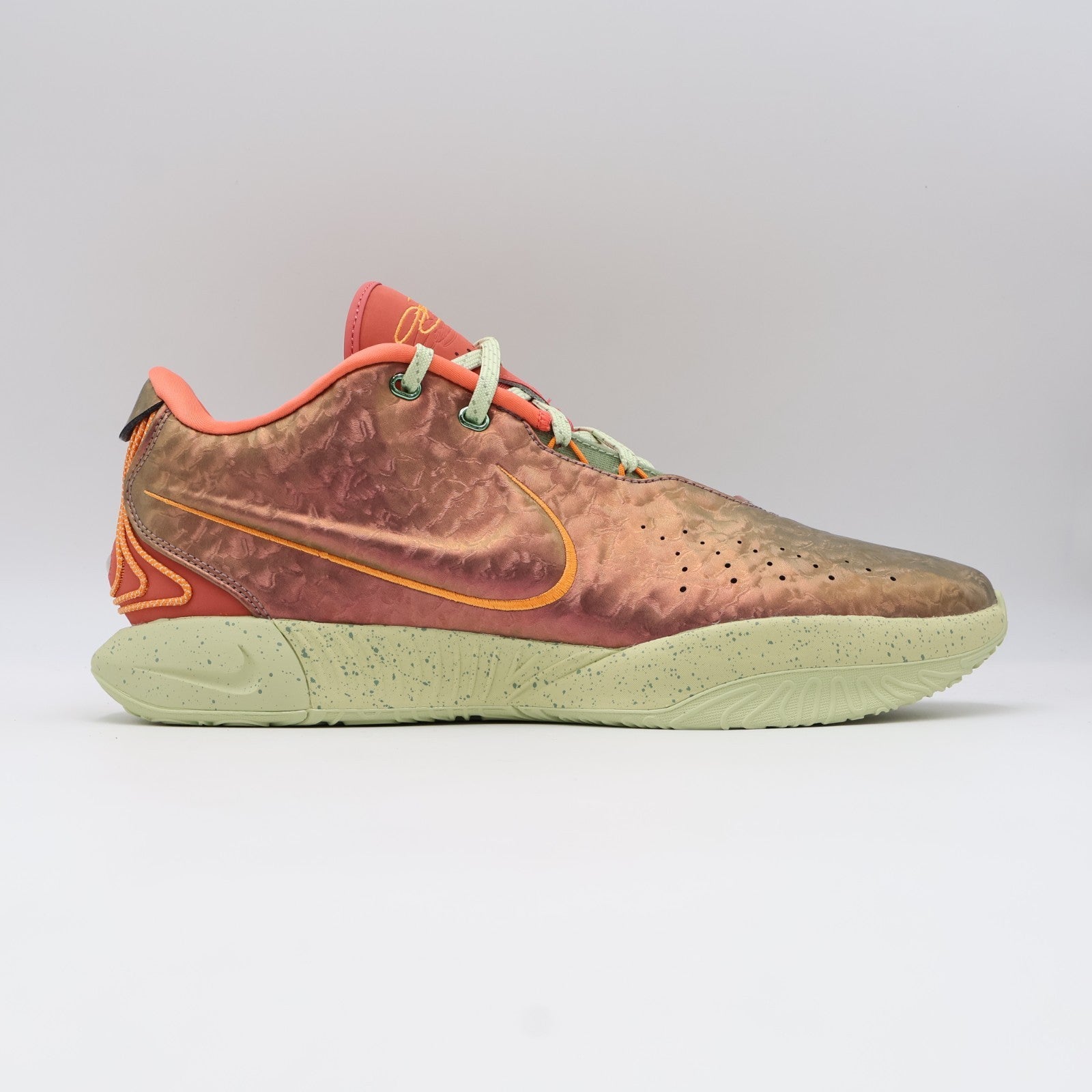 FN0709-800 Nike LeBron 21 EP Queen Conch Ember Glow Elemental Gold (Men's)