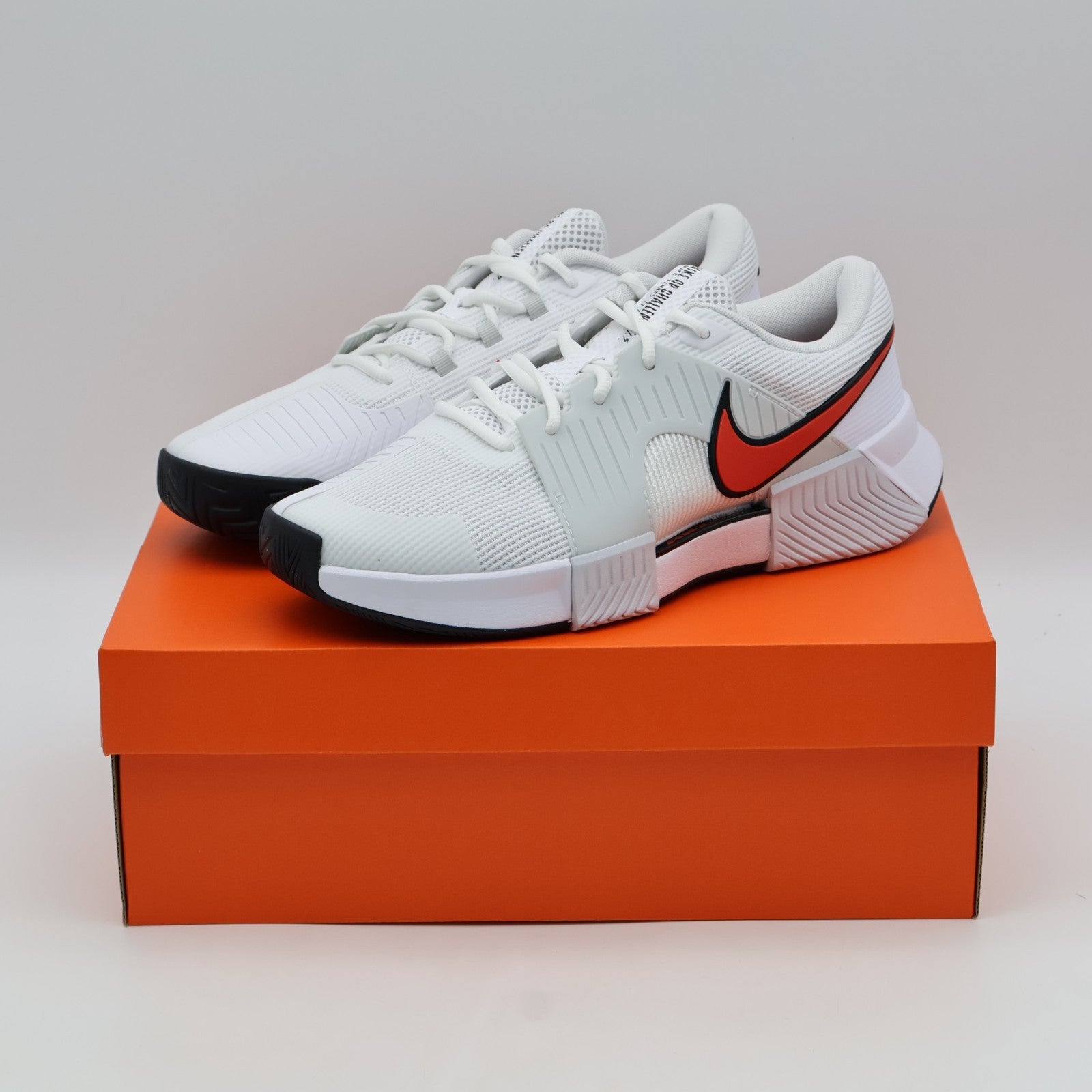 IQ5180-109 Nike GP Challenge 1.5 Hard Court Tennis Shoes White (Men's)