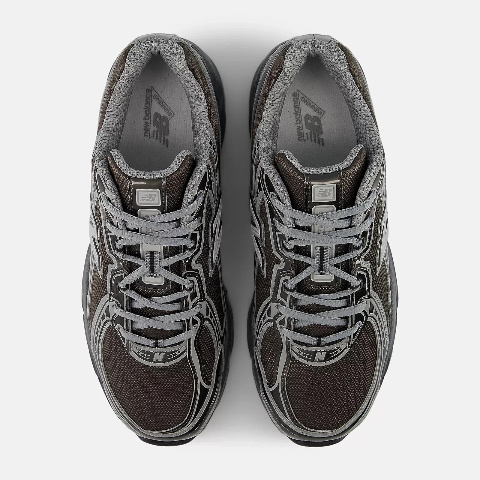 U7407YI New Balance 740 Black Metallic (Men's)