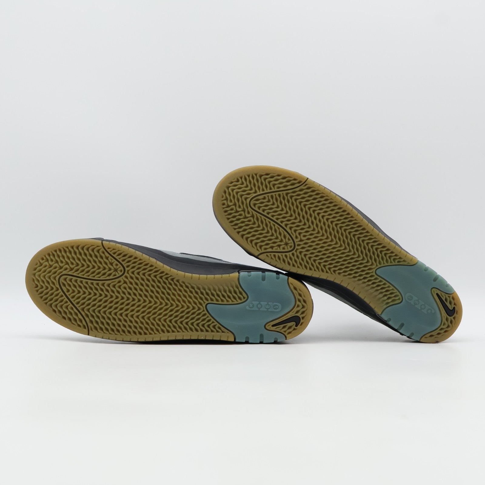 HJ4299-001 Nike SB Ishod 2 Cool Grey (Men's)