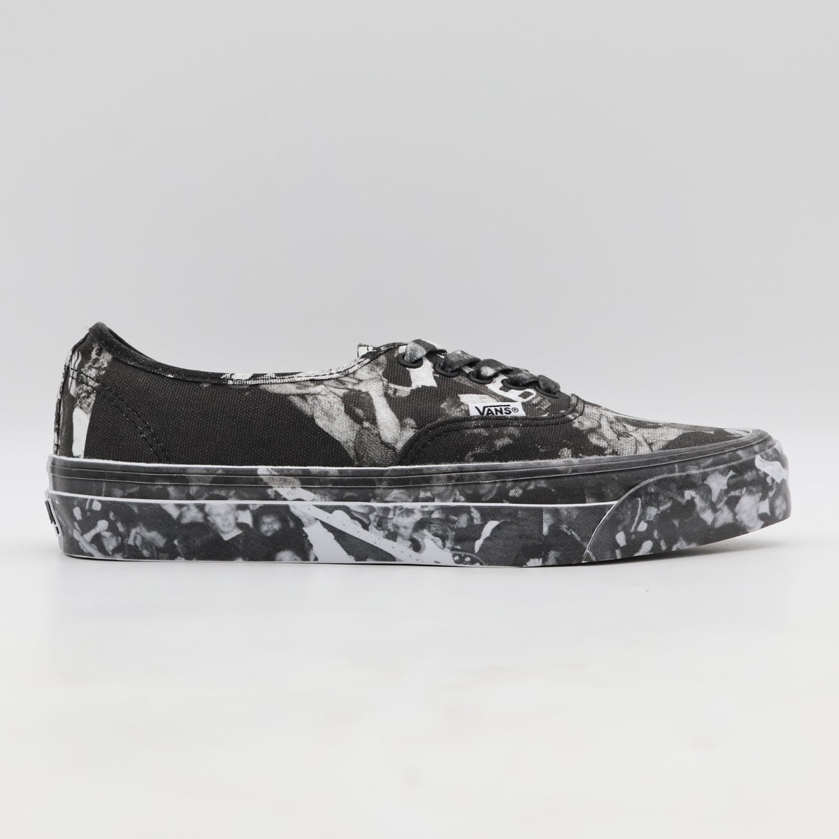 VN000EEUGC7 Atiba Jefferson OTW by Vans Authentic Black Grey (Men's)
