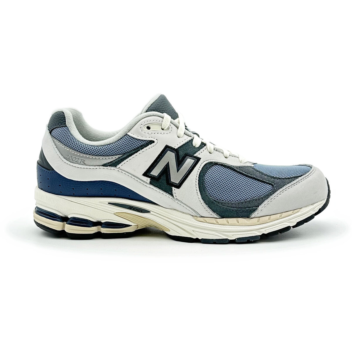 M2002RAN atmos Ã New Balance 2002R Cybernetics Blue