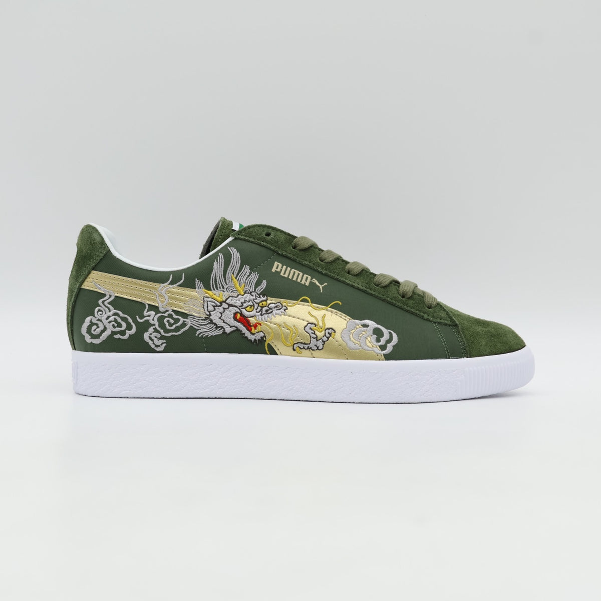 403613-01 atmos Exclusive Puma Suede VTG MIJ SKAJAN 3.0 (Men's)