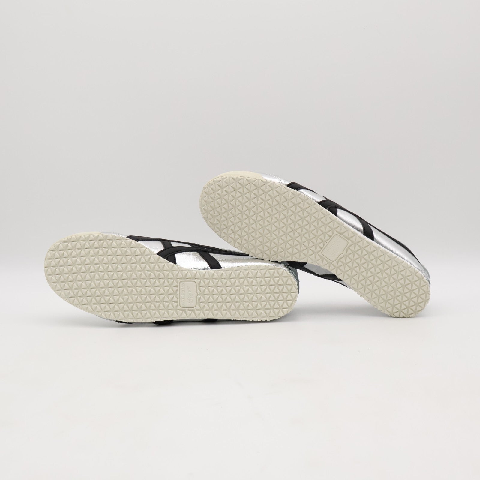 1183B566-020 Onitsuka Tiger Mexico 66 Pure Silver Black (Men's)