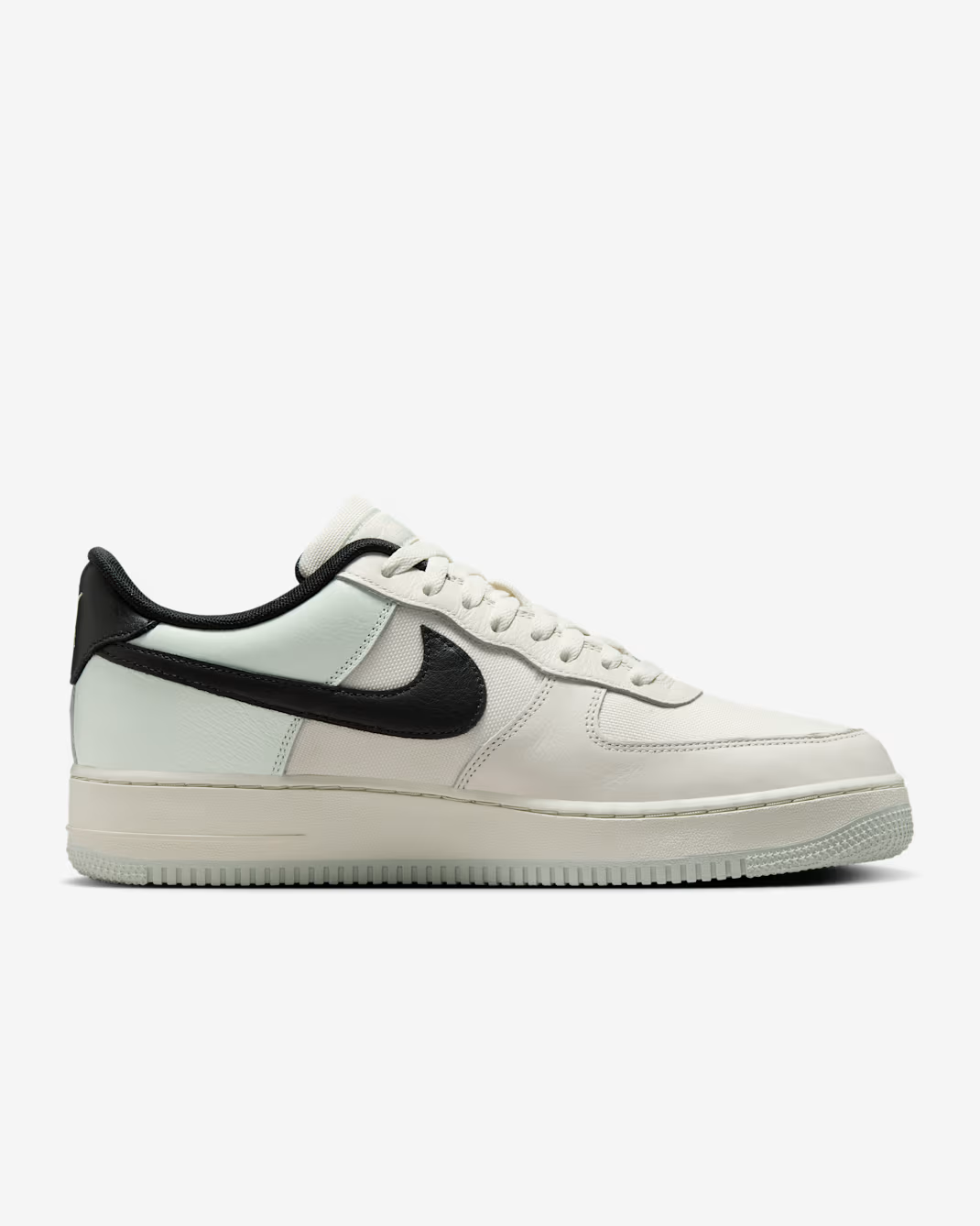 CK2630-004 Nike Air Force 1 Low GORE-TEX White Black (Men's)