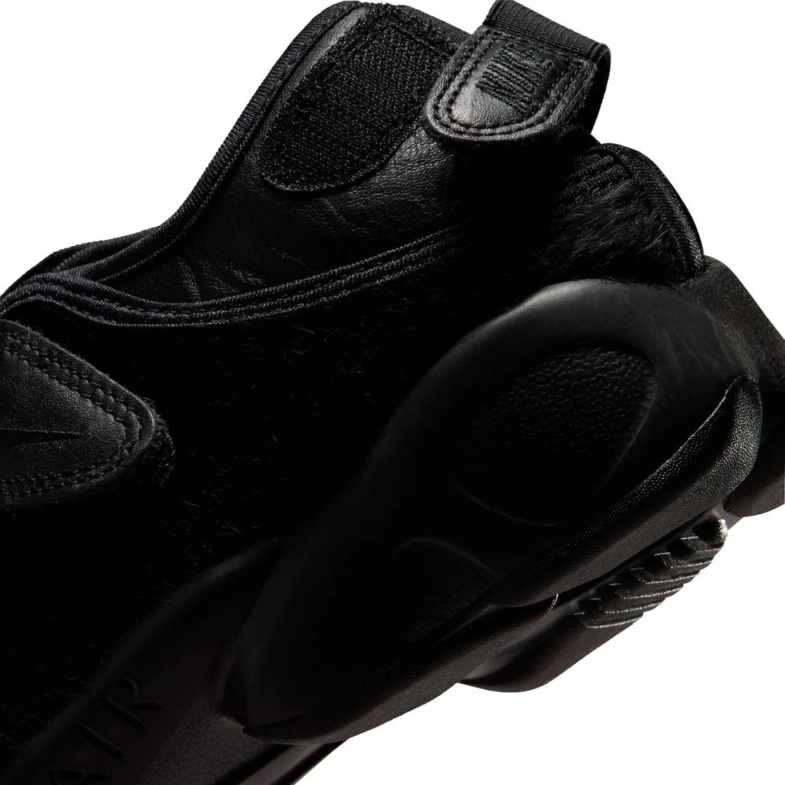 IO4884-001 NIKE AIR RIFT (Women's)
