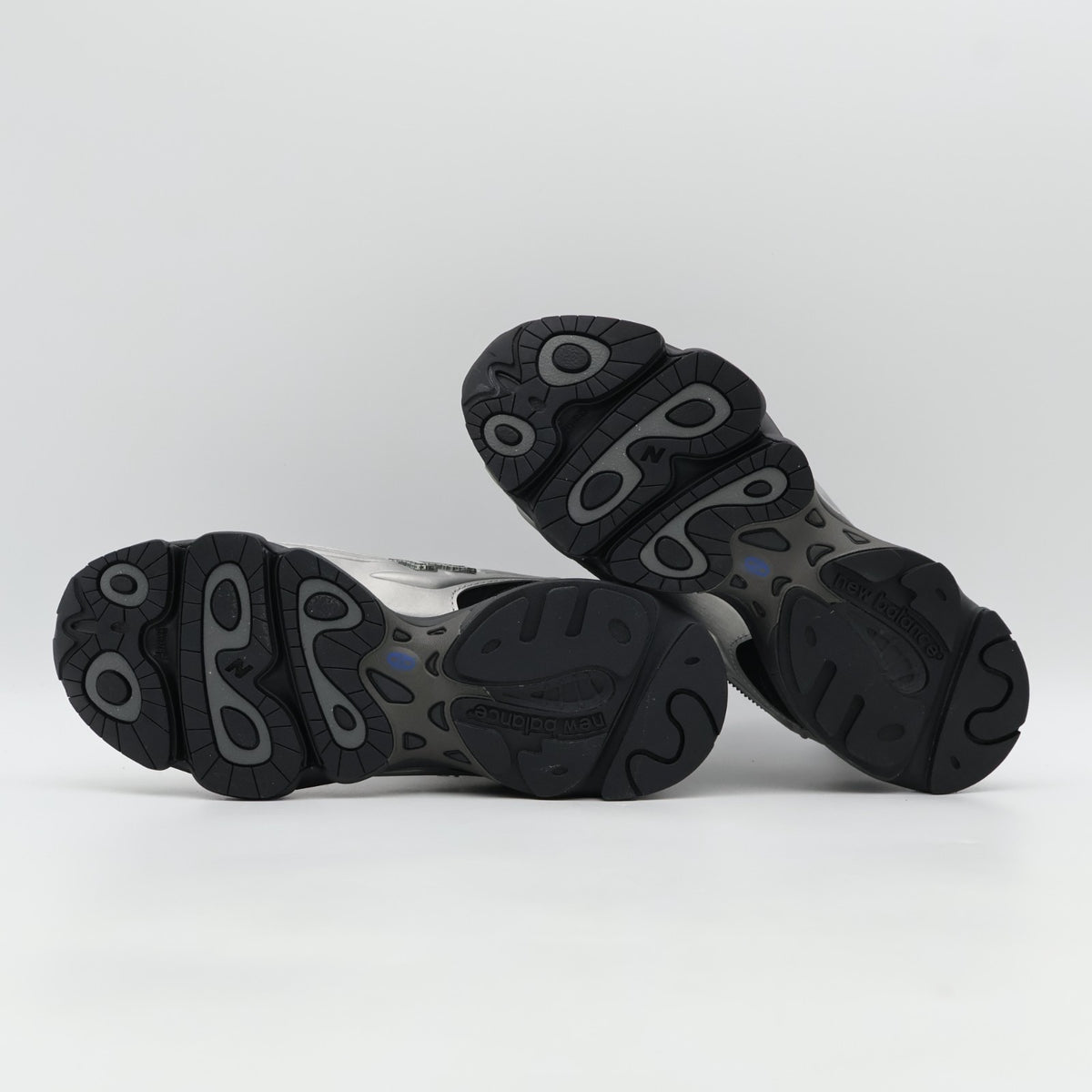 M1000DJ New Balance 1000 Black (Men's)