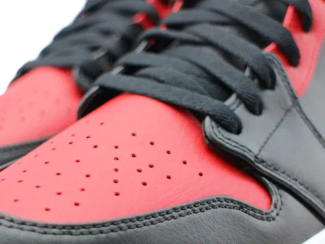 554724-074 Nike Air Jordan 1 Mid "Bred" (Men's)