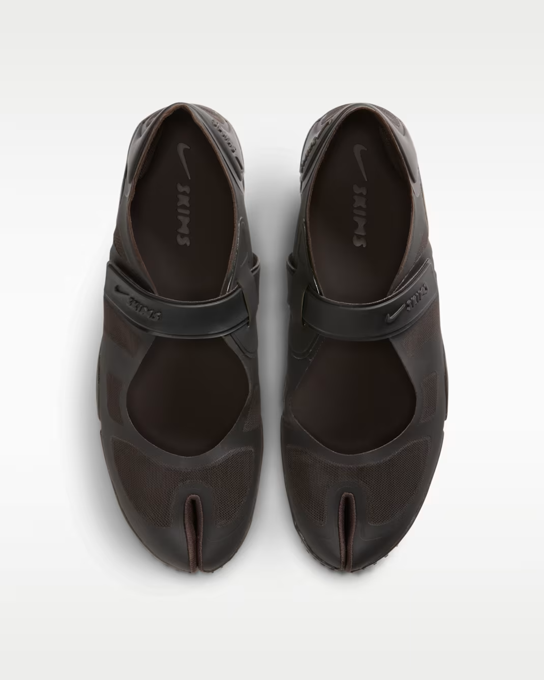 IO7694-200 SKIMS Nike Rift Mesh Velvet Brown (Women's)