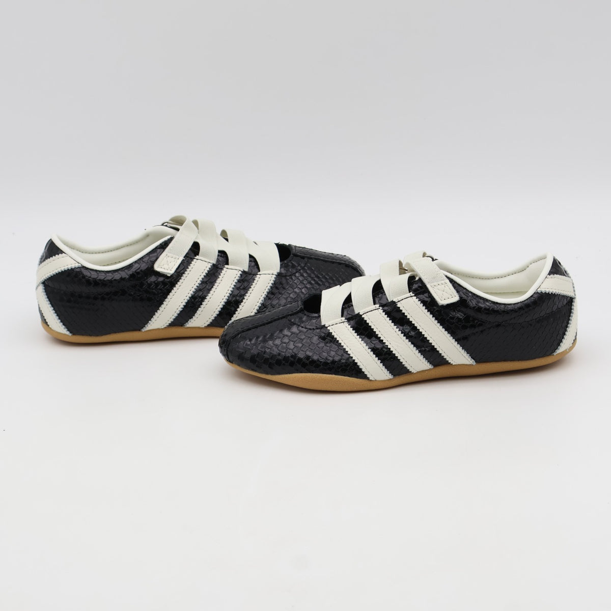 KI4313 adidas Tokyo MJ Core Black Off White (Women's)
