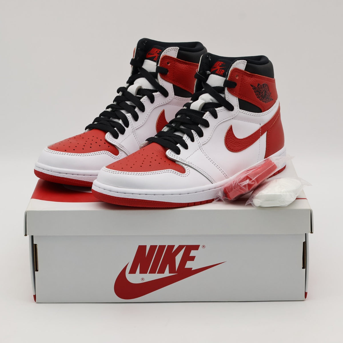 555088-161 Nike Air Jordan 1 Retro High OG Heritage University Red White (Men's)
