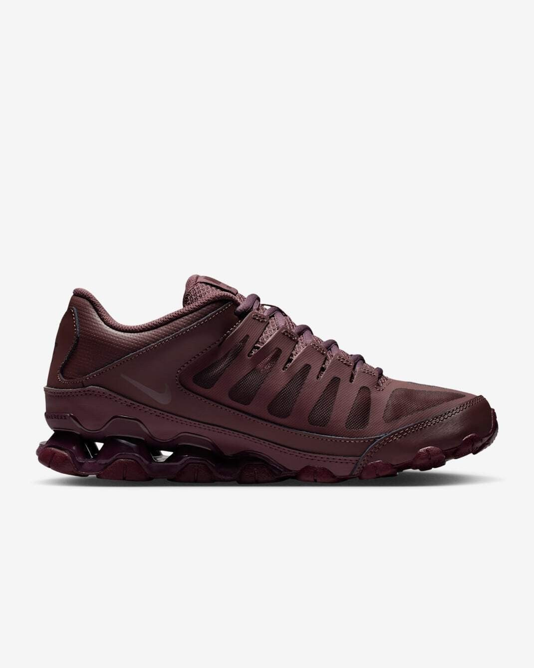 IO2400-500 Nike Reax 8 TR Tattoo Burgundy Crush (Women's)