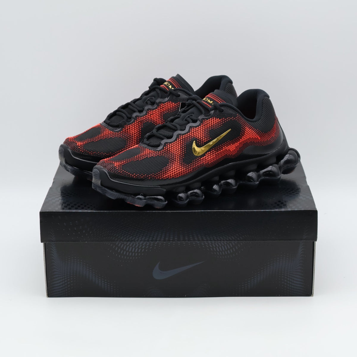 IQ7634-002 Nike Air Liquid Max "Black/Team Red" (Men's)