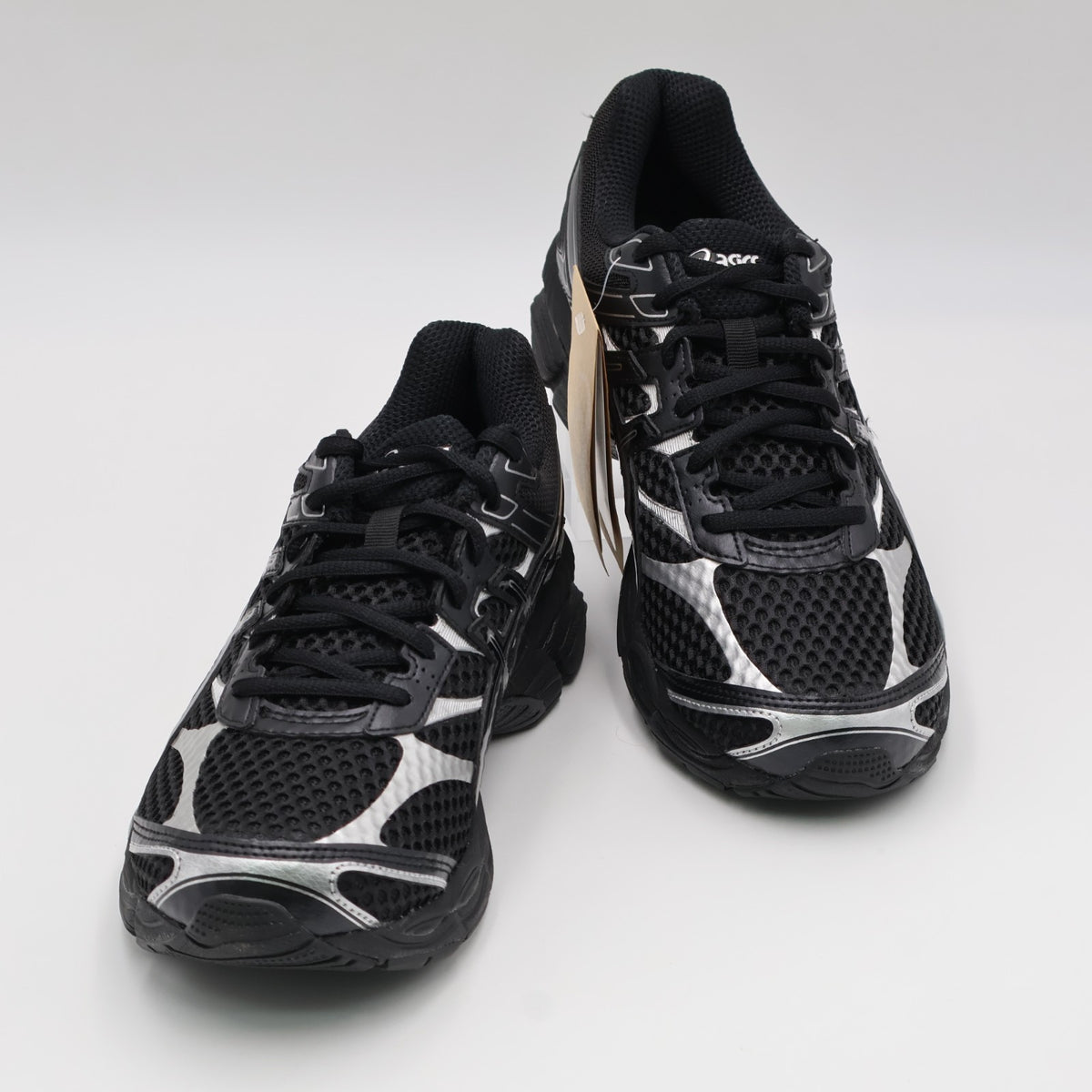 1203A733-002 Asics Gel-Cumulus 16 Black (Men's)