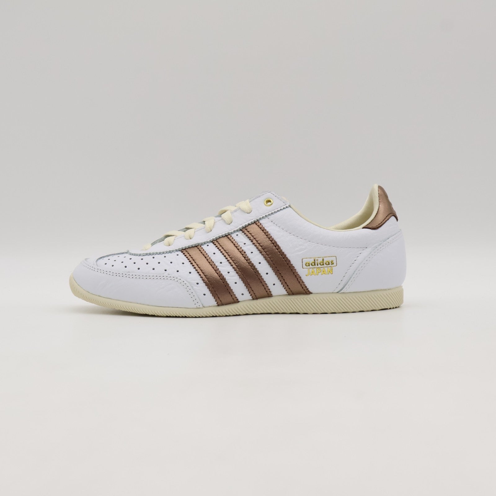 JQ9025 adidas Originals  Japan Cloud White Preloved Brown (Women's)