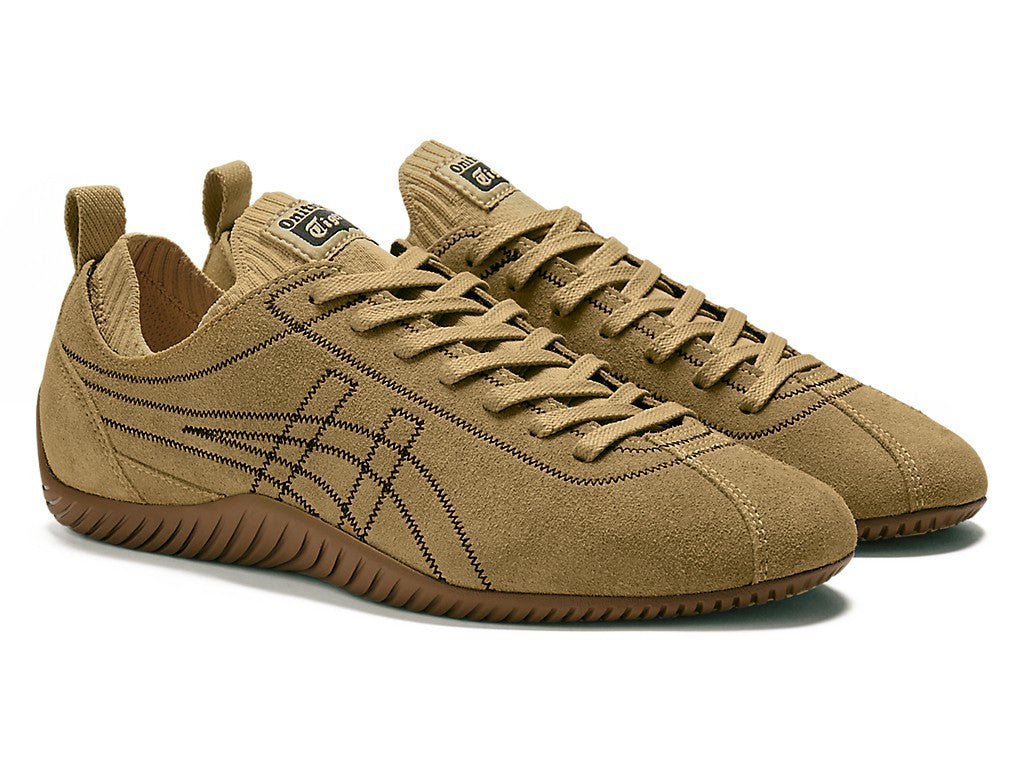 1183C489-250 Onitsuka Tiger Sclaw "Camel Beige/Black" (Men's)