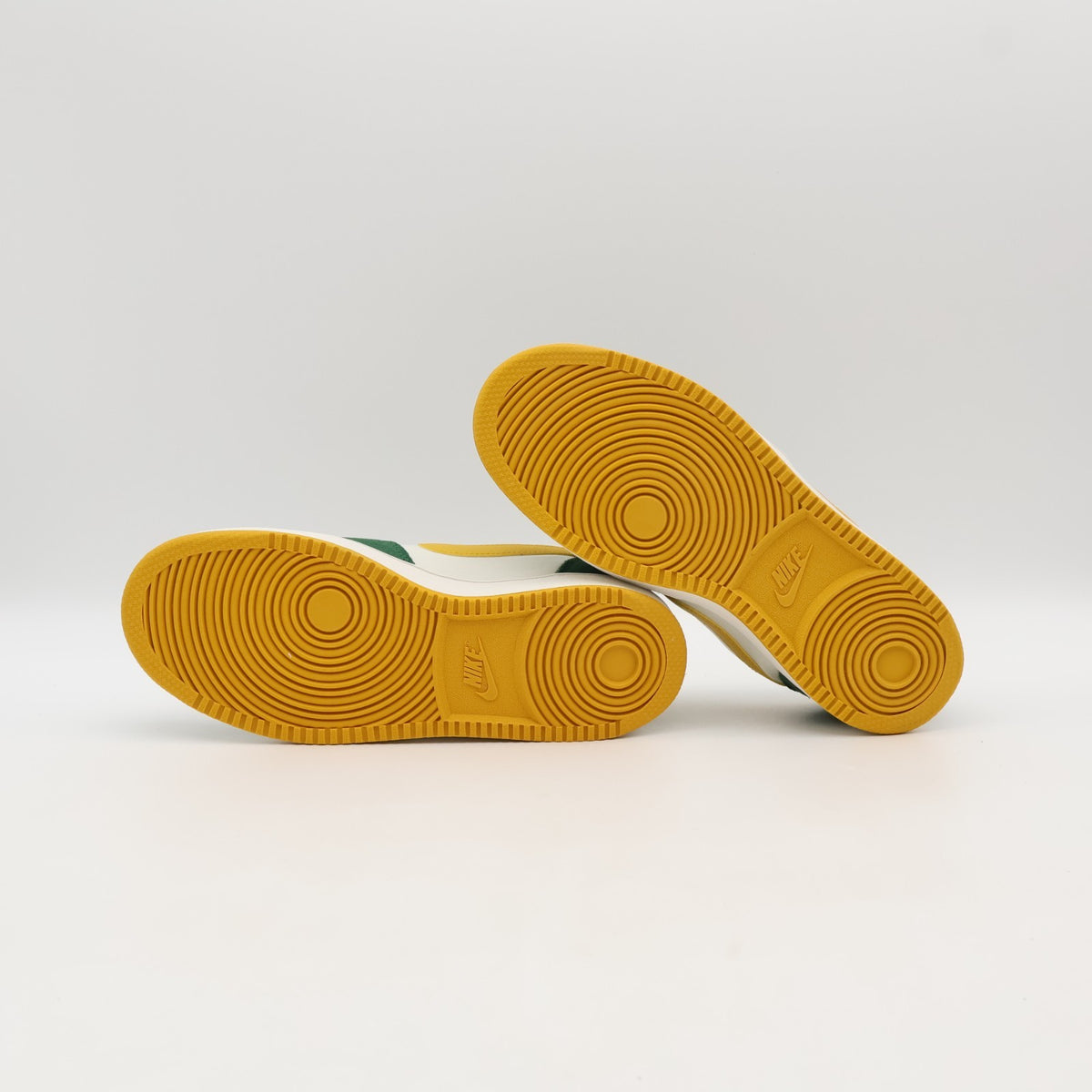 844881-100 Nike Court Borough Low Premium Sail Gorge Green Yellow Ochre (Men's)