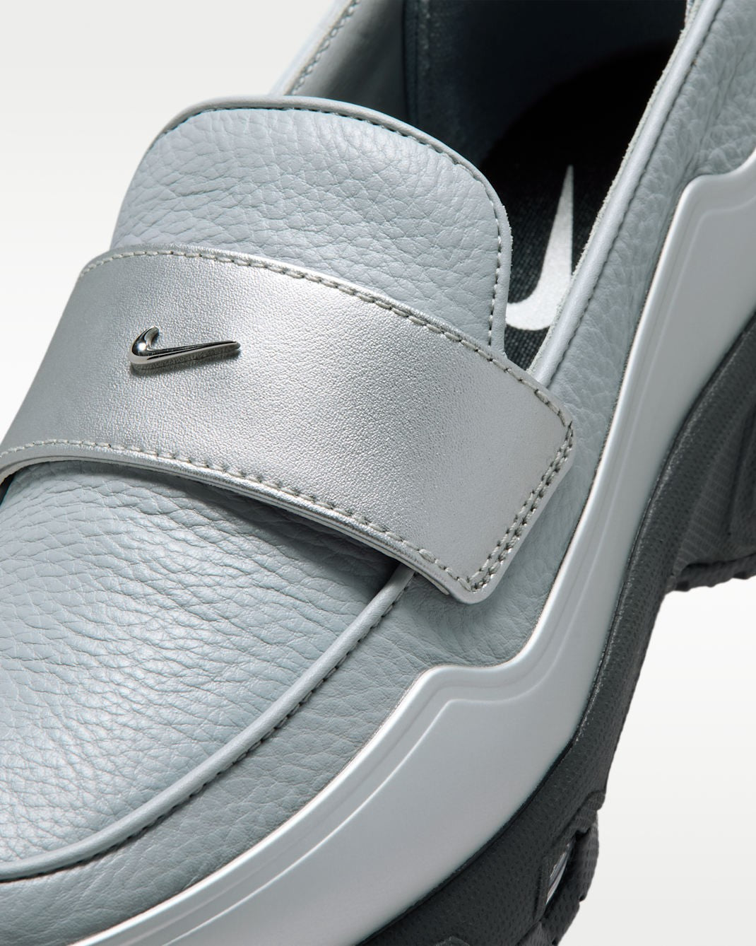 IV4690-099 Nike Women's Air Max Phenomena Wolf GreySilver (Women's)