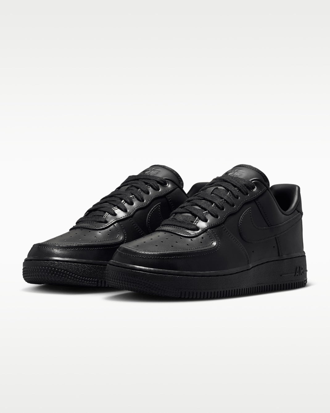 IO3124-001 Nike  Air Force 1 Low Triple Black (Women's)