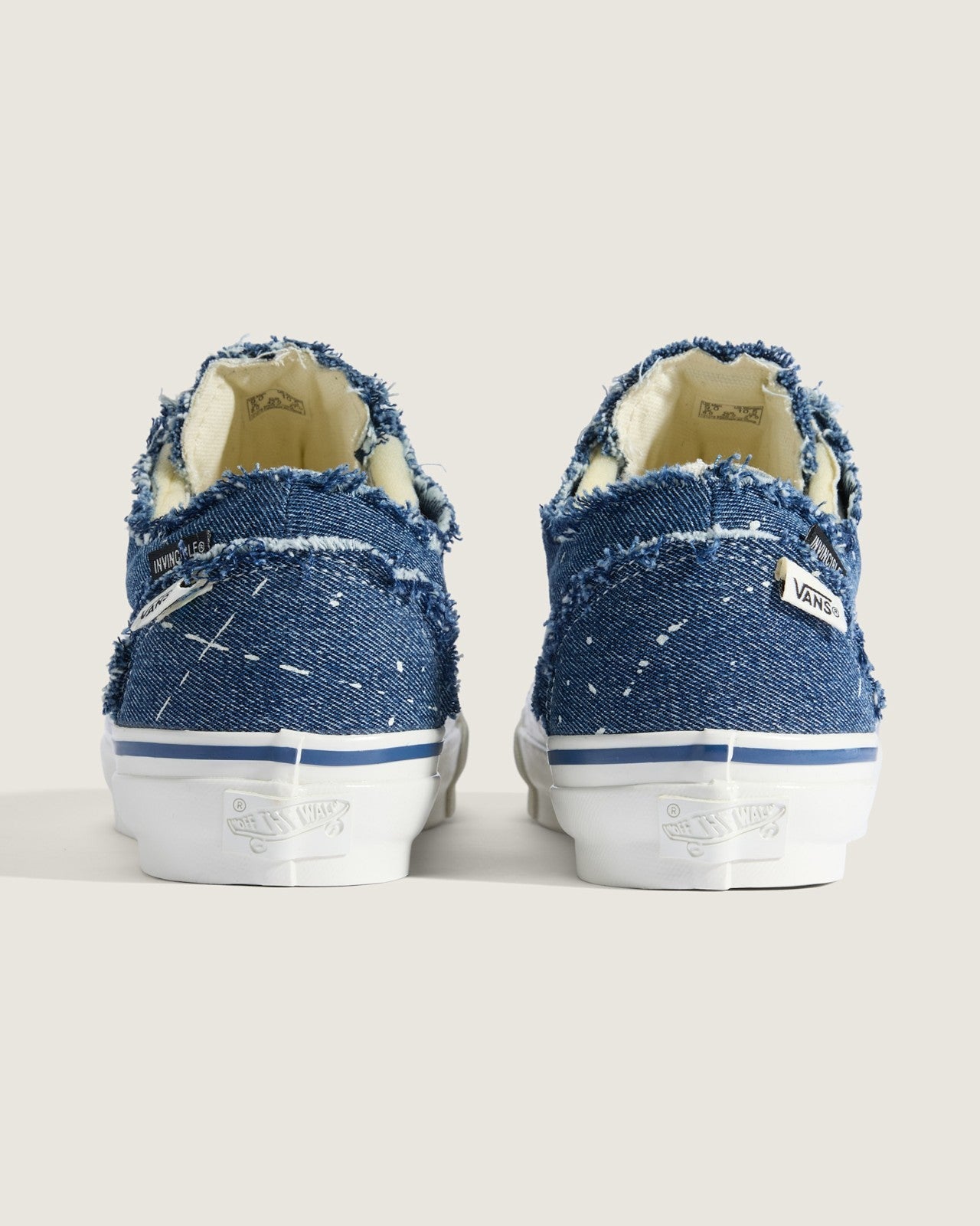 VN000E9HGTL INVINCIBLE Vans Old Skool Frayed Denim Marshmallow (Men's)