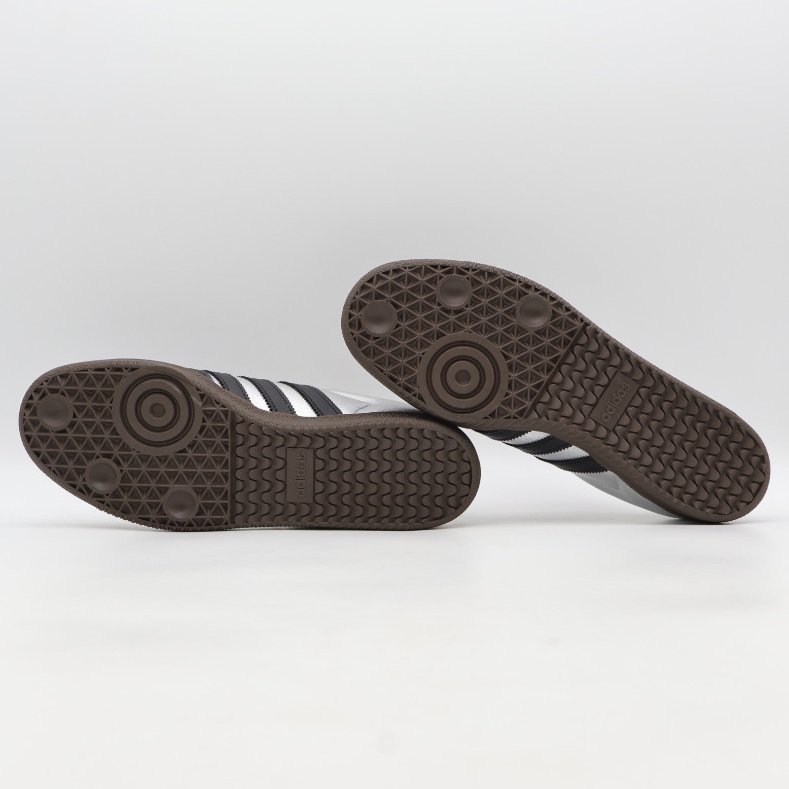 KI8464 adidas Originals Samba OG Silver Metallic Core Black Dark Brown (Men's)
