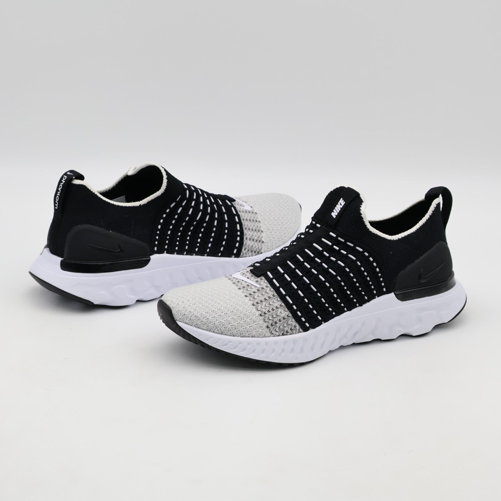 CJ0280-001 Nike React Phantom Run Flyknit 2 Black White ( Women's)