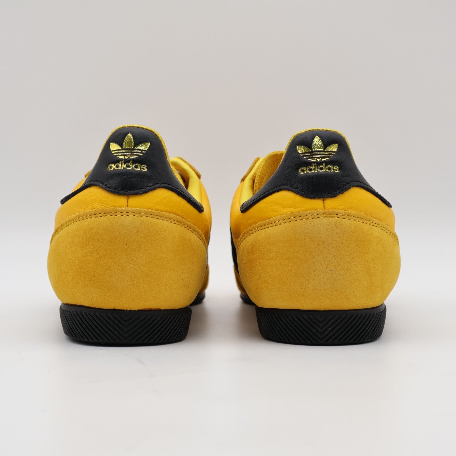 JI2665 adidas Originals Japan Core Yellow Core Black Gold Metallic (Women's)