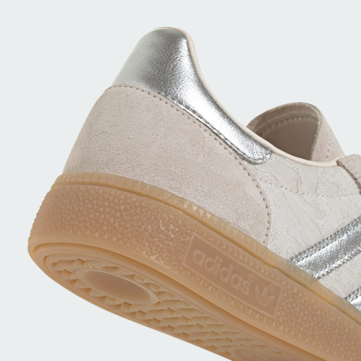 KK0434 adidas Women's Handball Spezial Chalk PearlSilver Metallic (Women's)