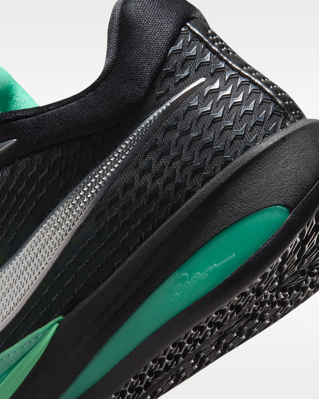 II0403-300 Nike Sabrina 4 "Green Glow" (II0402-300) (Women's)