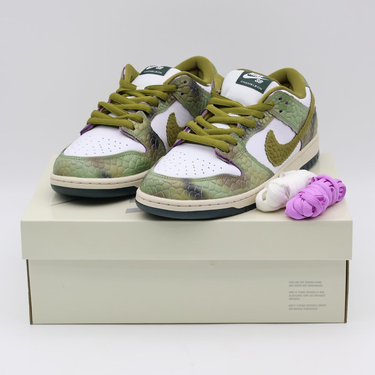 HJ3386-300 Alexis Sablone Nike SB Dunk Low Pro White and Pacific Moss (Men's)