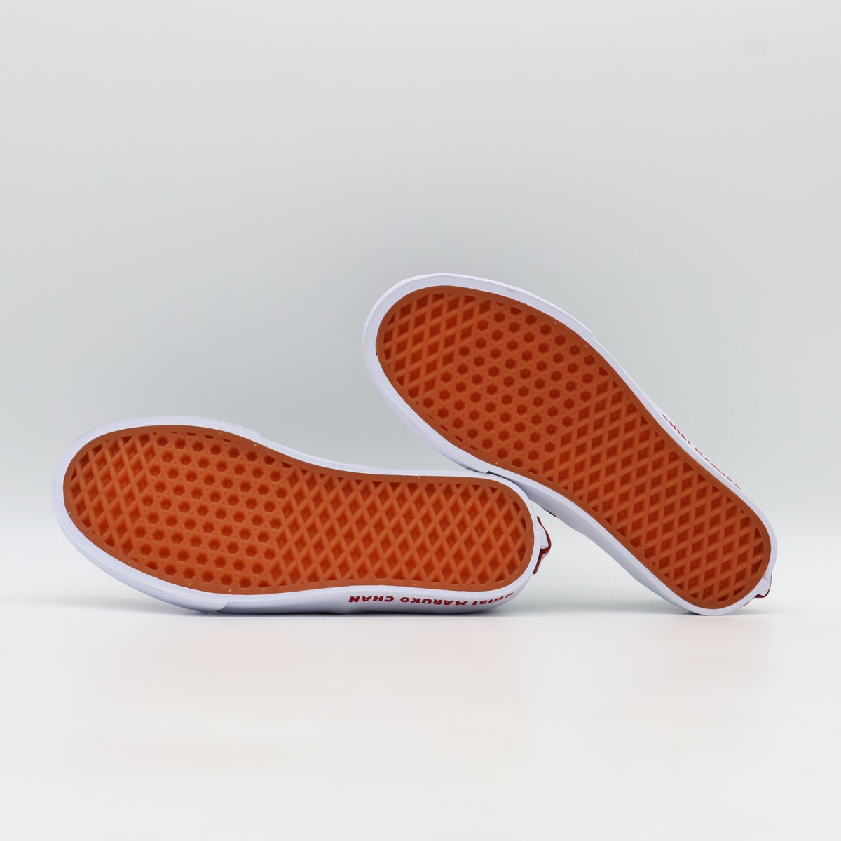 692842-0001 MOMOKO SAKURA Vans Authentic Maruko V44CF MARUKO (Men's)
