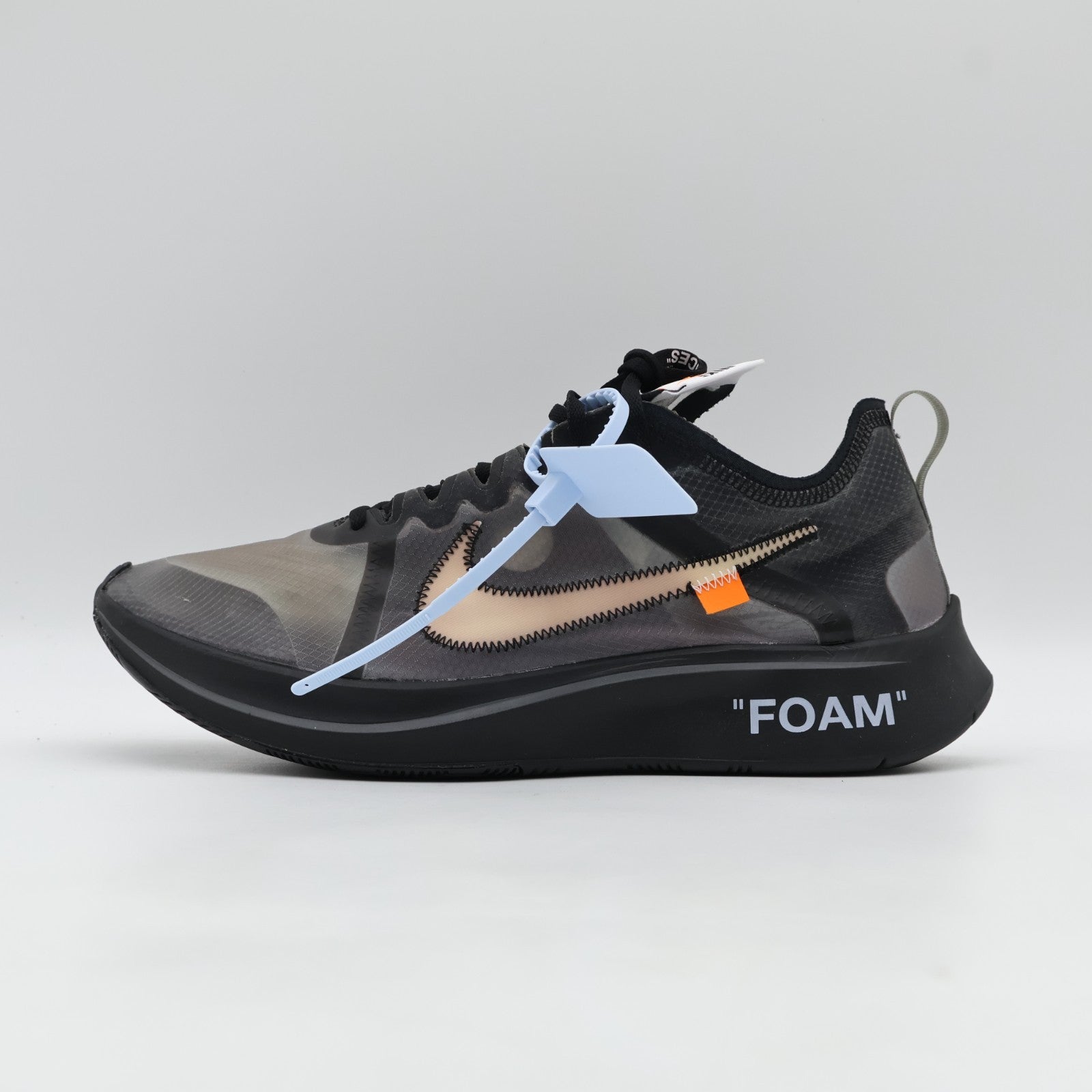 AJ4588-001 OFF-WHITE Ã NIKE ZOOM FLY BLACK (Men's)
