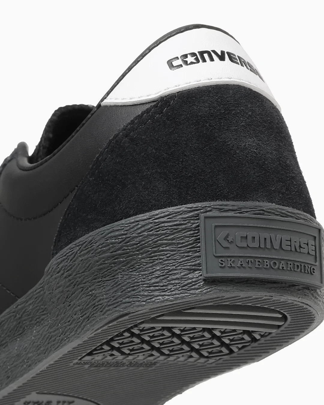 33702650 Converse Roadclassic SK SY OX Black/White (Men's)