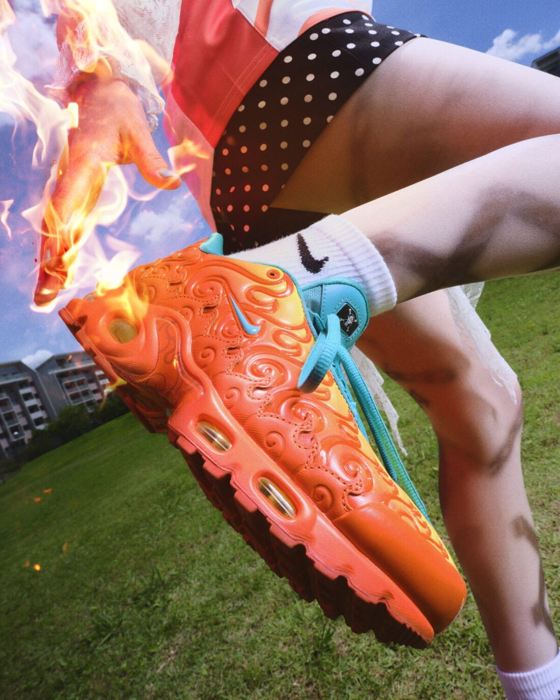 IW1283-800 One Piece Ã Nike Air Max Plus "Devil Fruits/Mera Mera" (Men's)