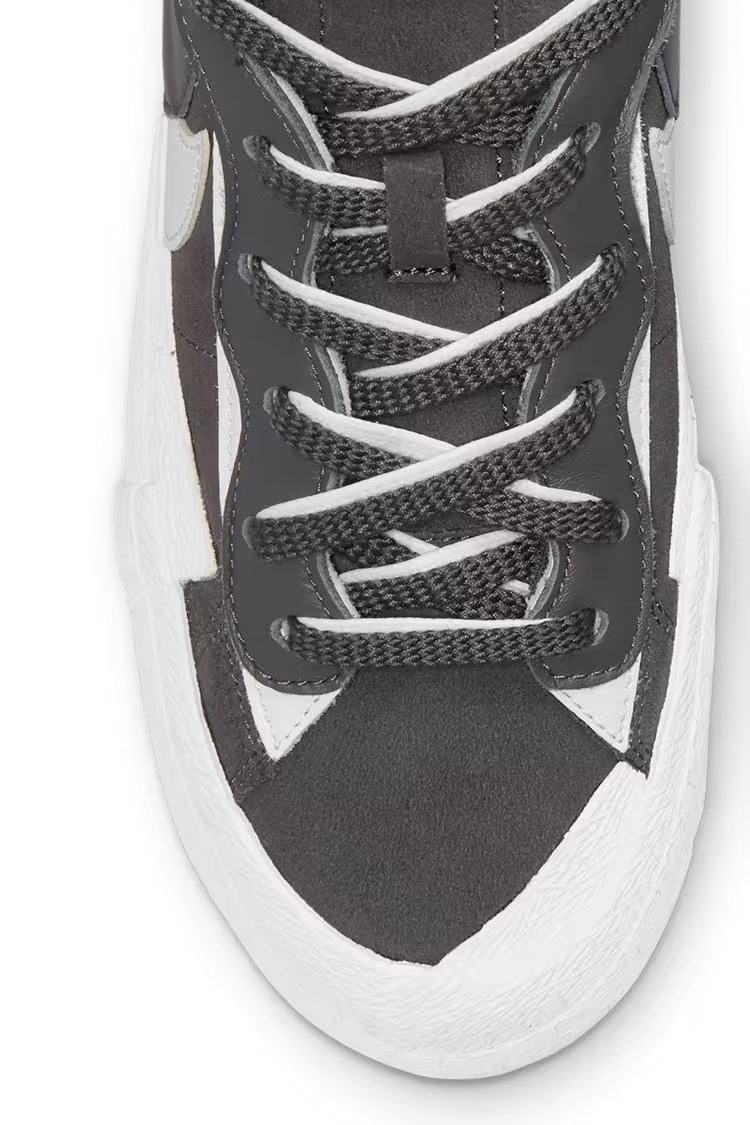 DD1877-002 Sacai Ã Nike Blazer Low "Iron Grey" (Men's)