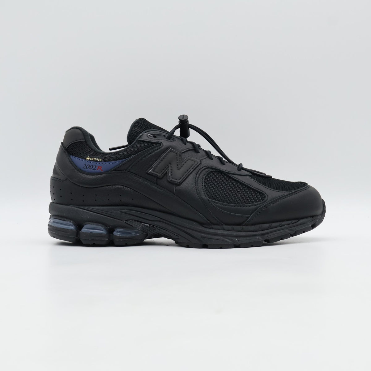 M2002RXW JJJJound Ã New Balance 2002R GORE-TEX Black (Men's)