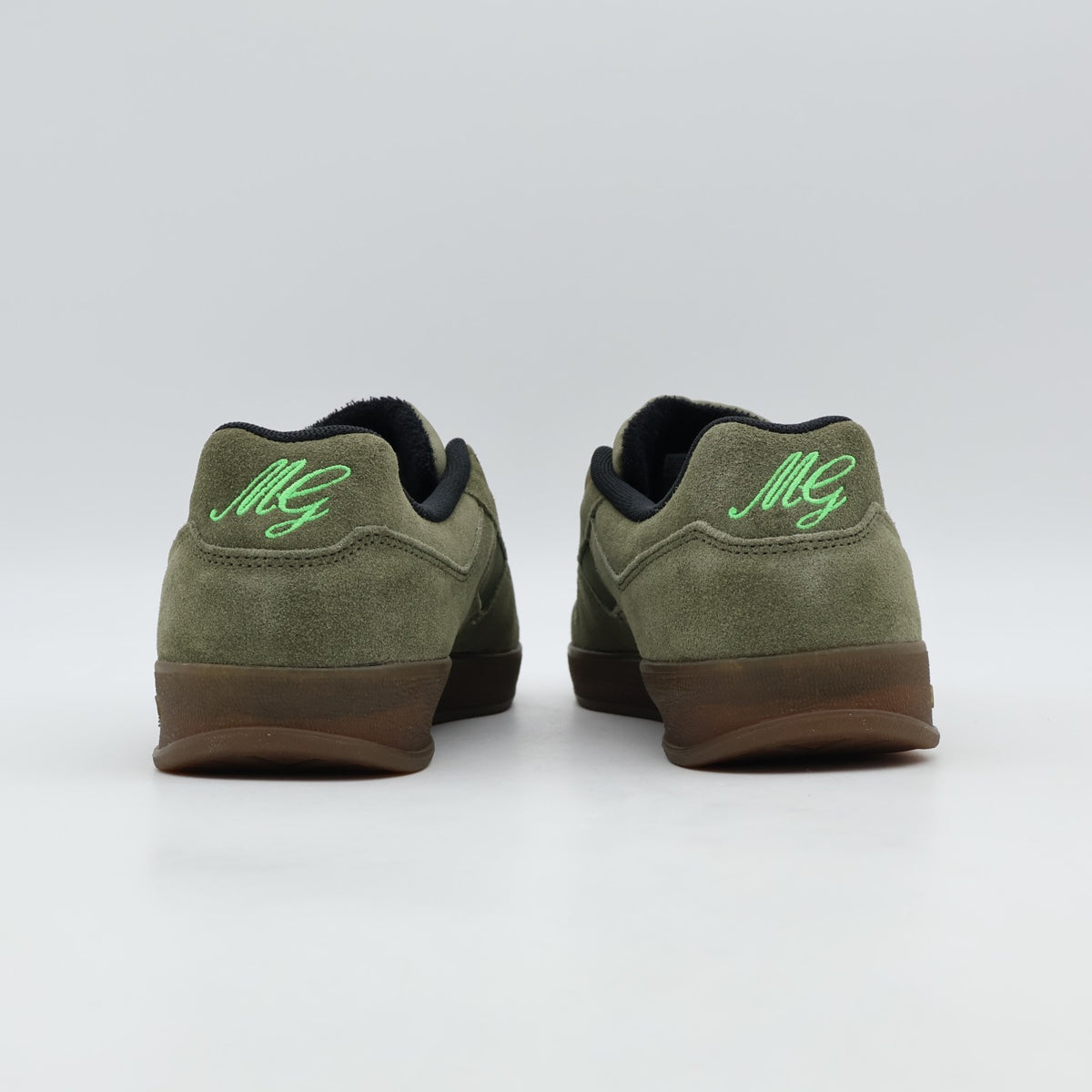 KJ0281 adidas Aloha Super (Men's)
