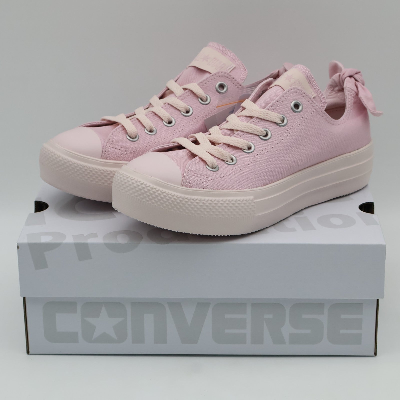 31317600 Oshi no Ko Converse All Star Light PLTS Sherbee OX Ruby (Women's)