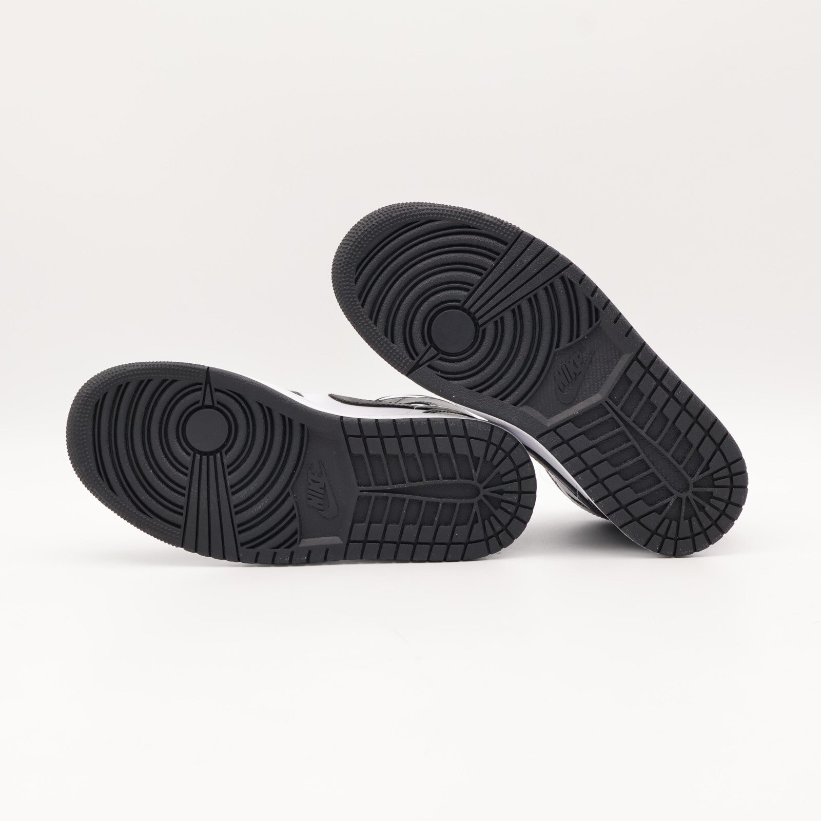 DV0991-101 Nike Air Jordan 1 Mid Black White Panda (Women's)