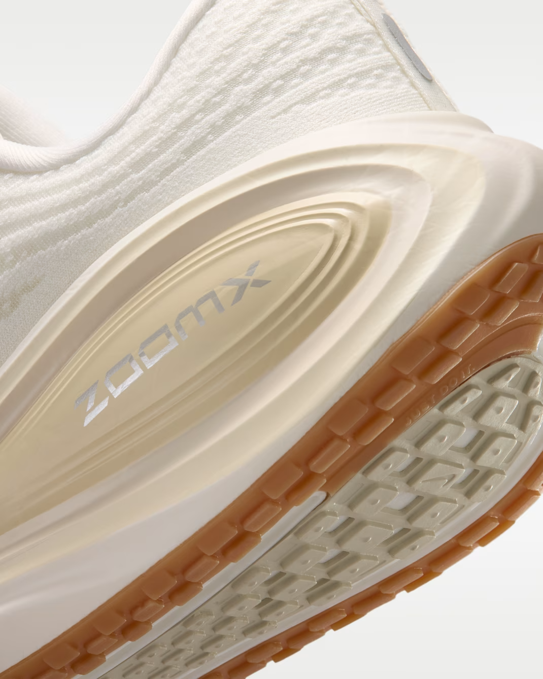 IM8336-100 Nike Vomero Plus Sail Coconut Milk Light Khaki Metallic Silver(Men's)
