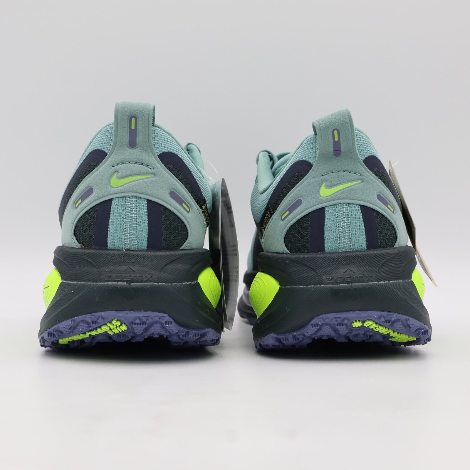 HQ7001-300 Nike Vomero 18 GORE-TEX Seaweed Cannon Volt Barely Volt (Men's)