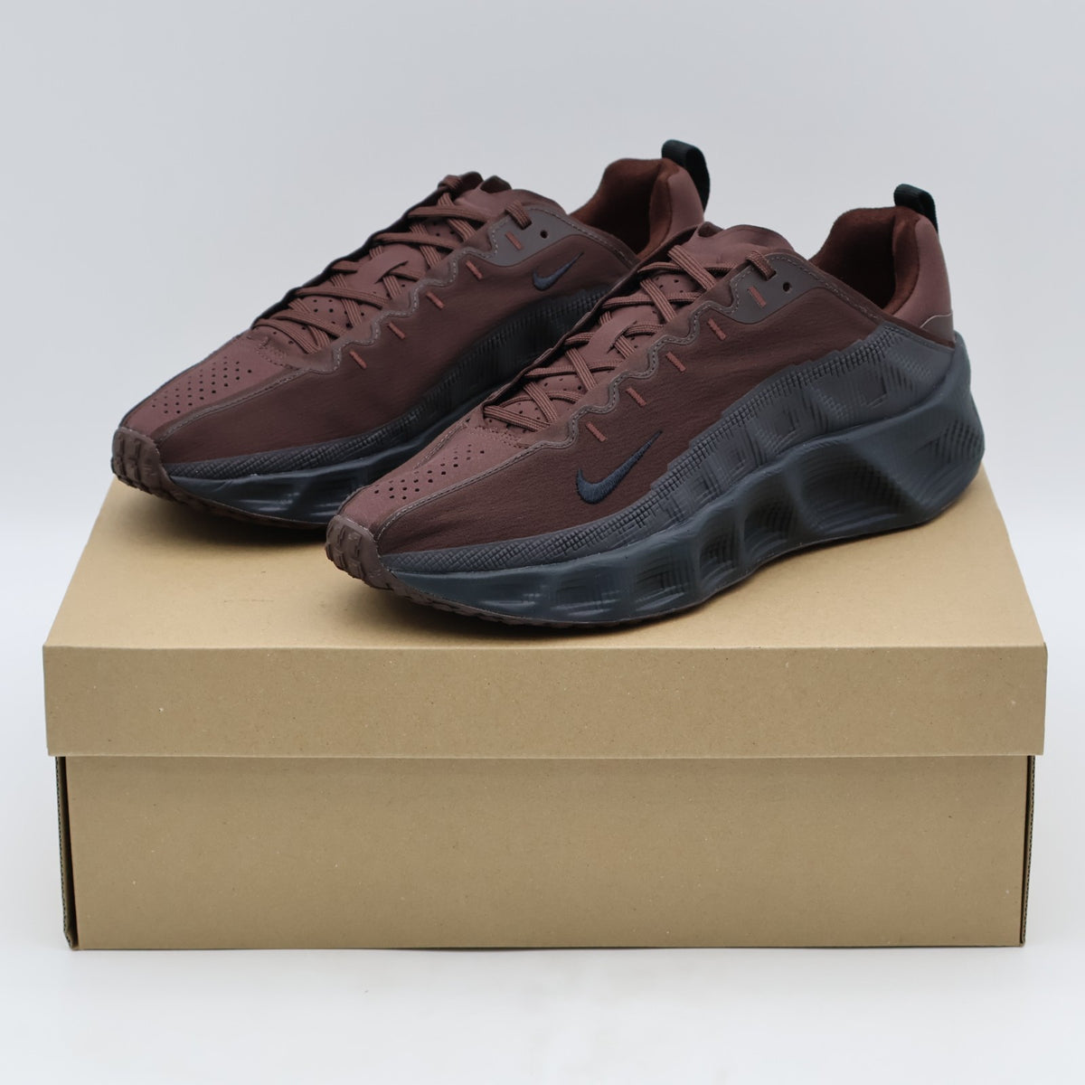DX4215-206 Nike Ava Rover Earth Black Dark Smoke Grey (Men's)