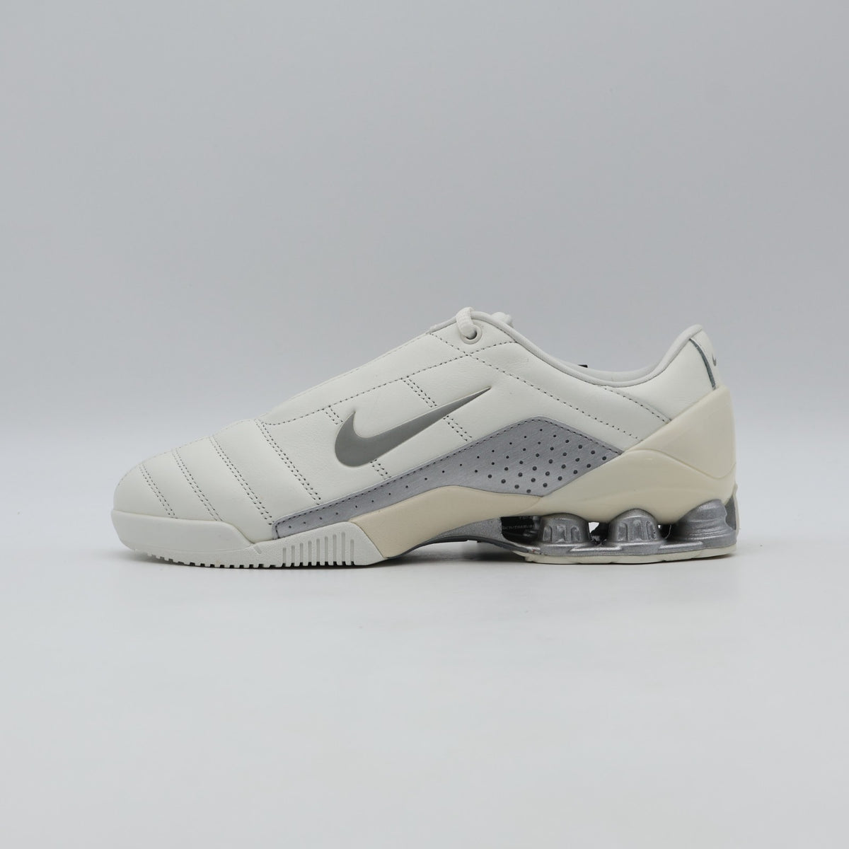 IO9300-100 Nike Total 90 Shox Magia Sail Metallic Silver (Women's)