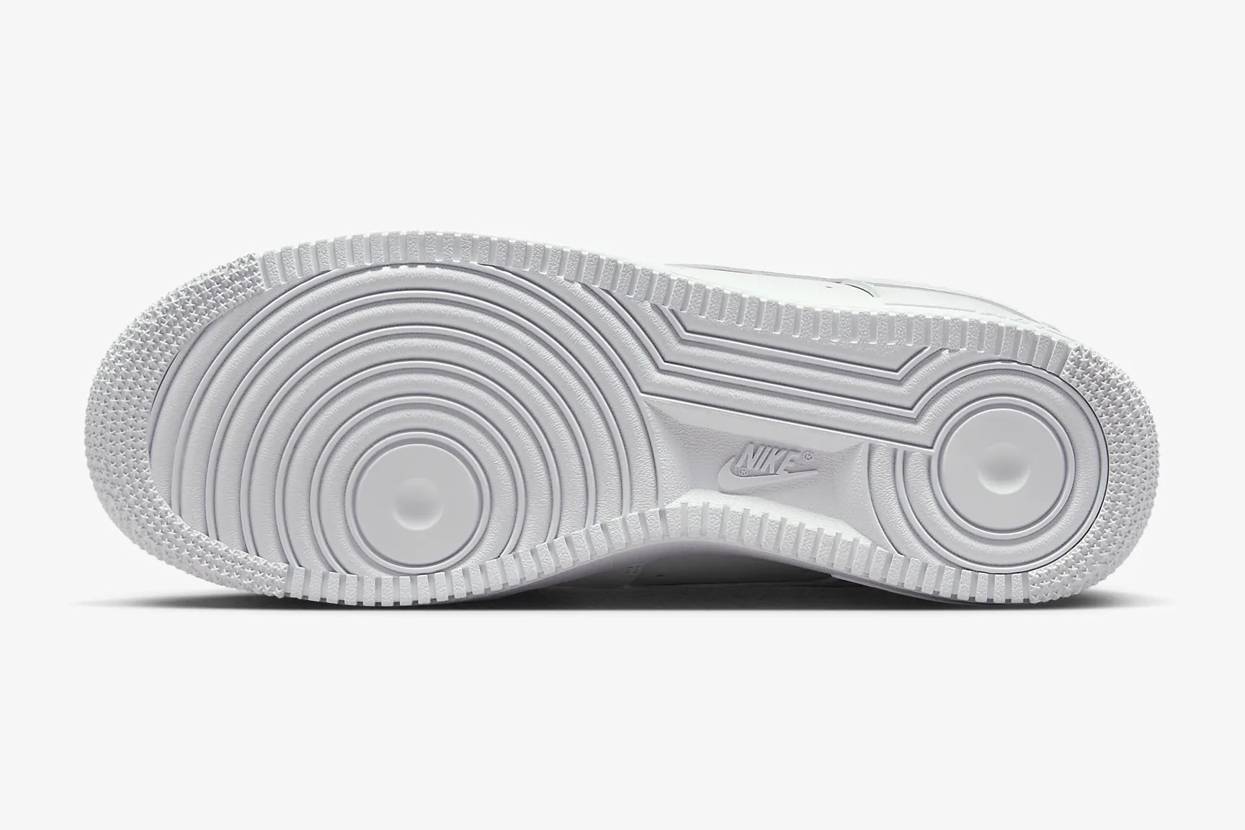DX5883-100 Nike Air Force 1 Low '07 FlyEase White (Women's)
