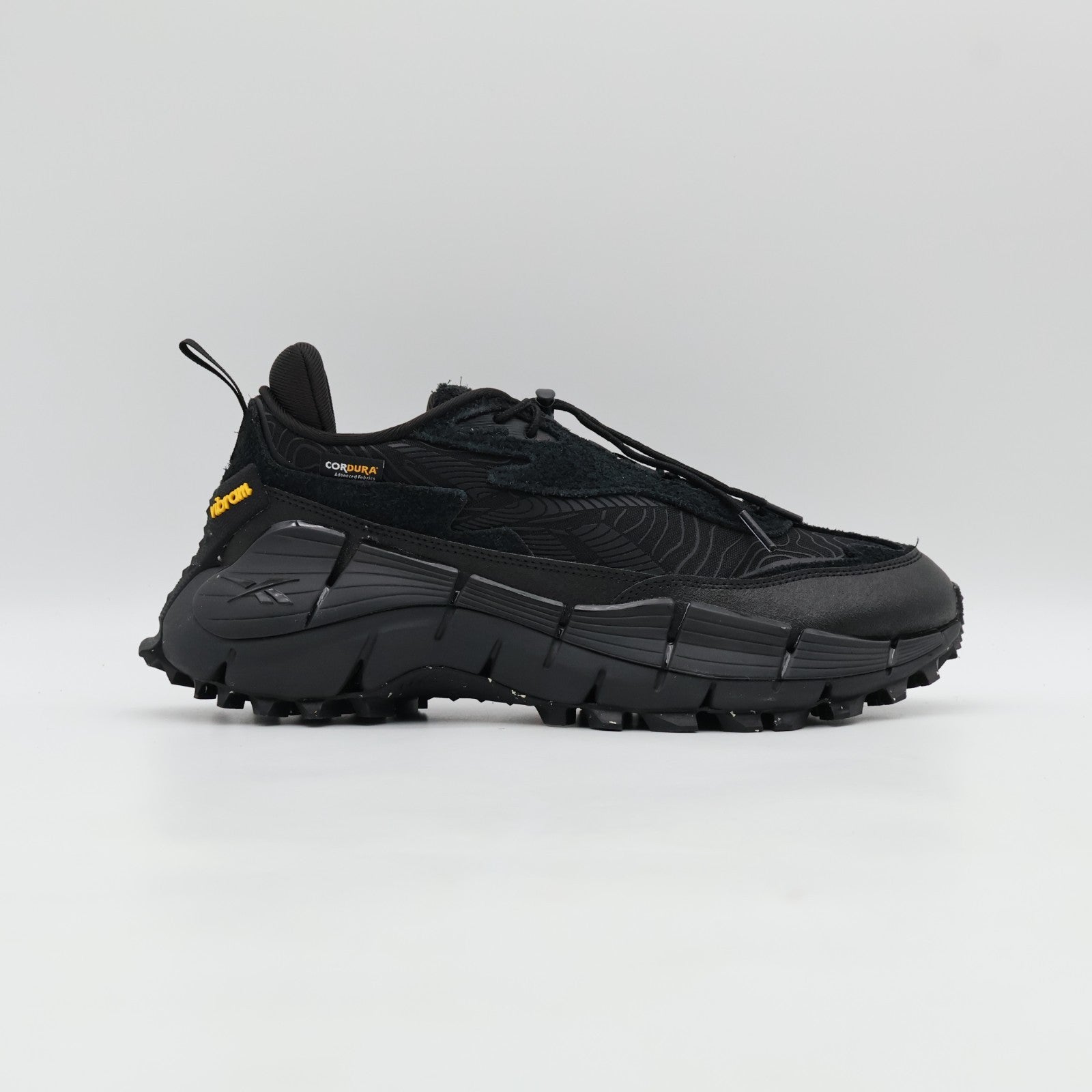 100254702 Reebok Zig Kinetica 2.5 Edge Black Grey (Men's)