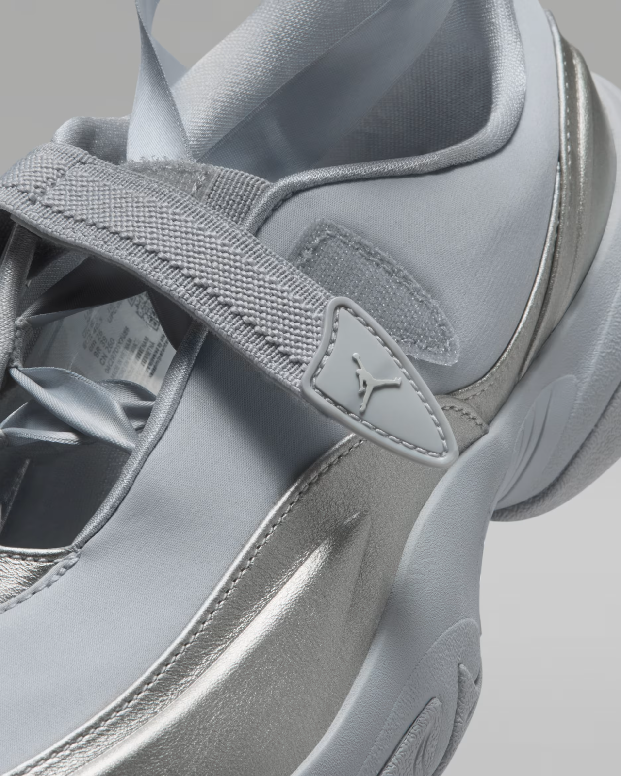 IB8597-002 Nike Jordan Pointe "Metallic Silver/Smoke Grey" (Women's)