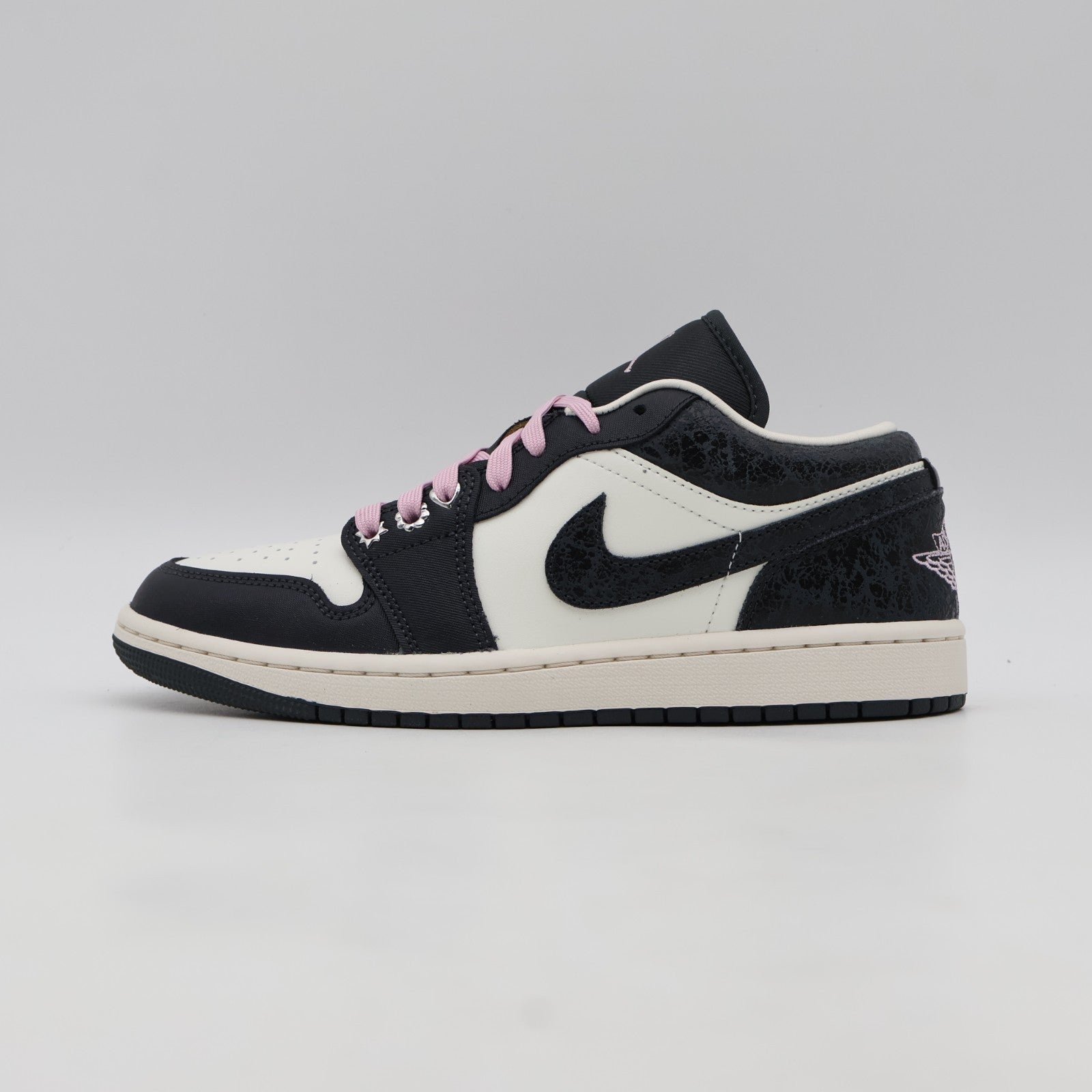 II0595-001 Nike Air Jordan 1 Low SE Anthracite/Iced Carmine (Women's)