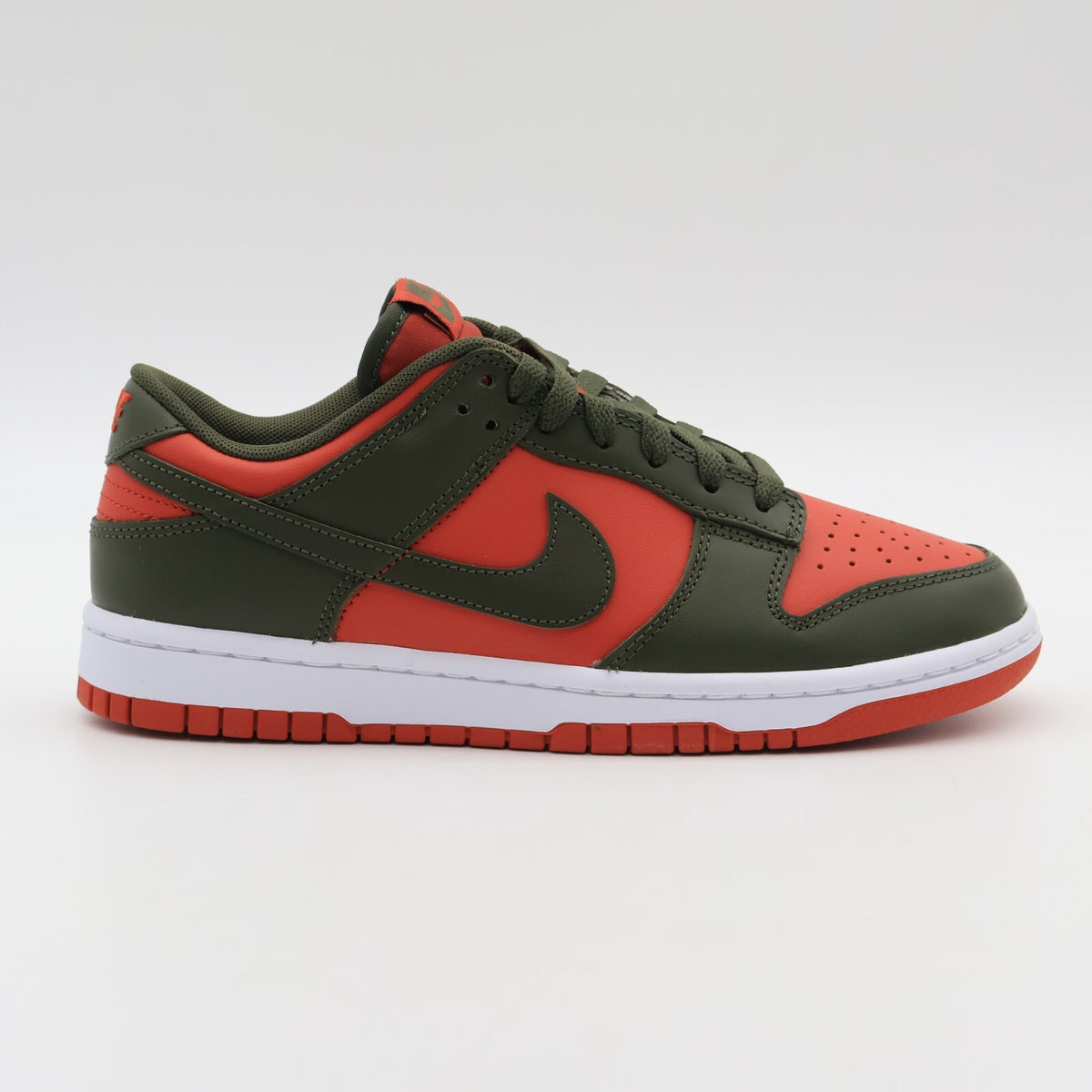 DV0833-600 Nike Dunk Low Mystic Red (Men's)