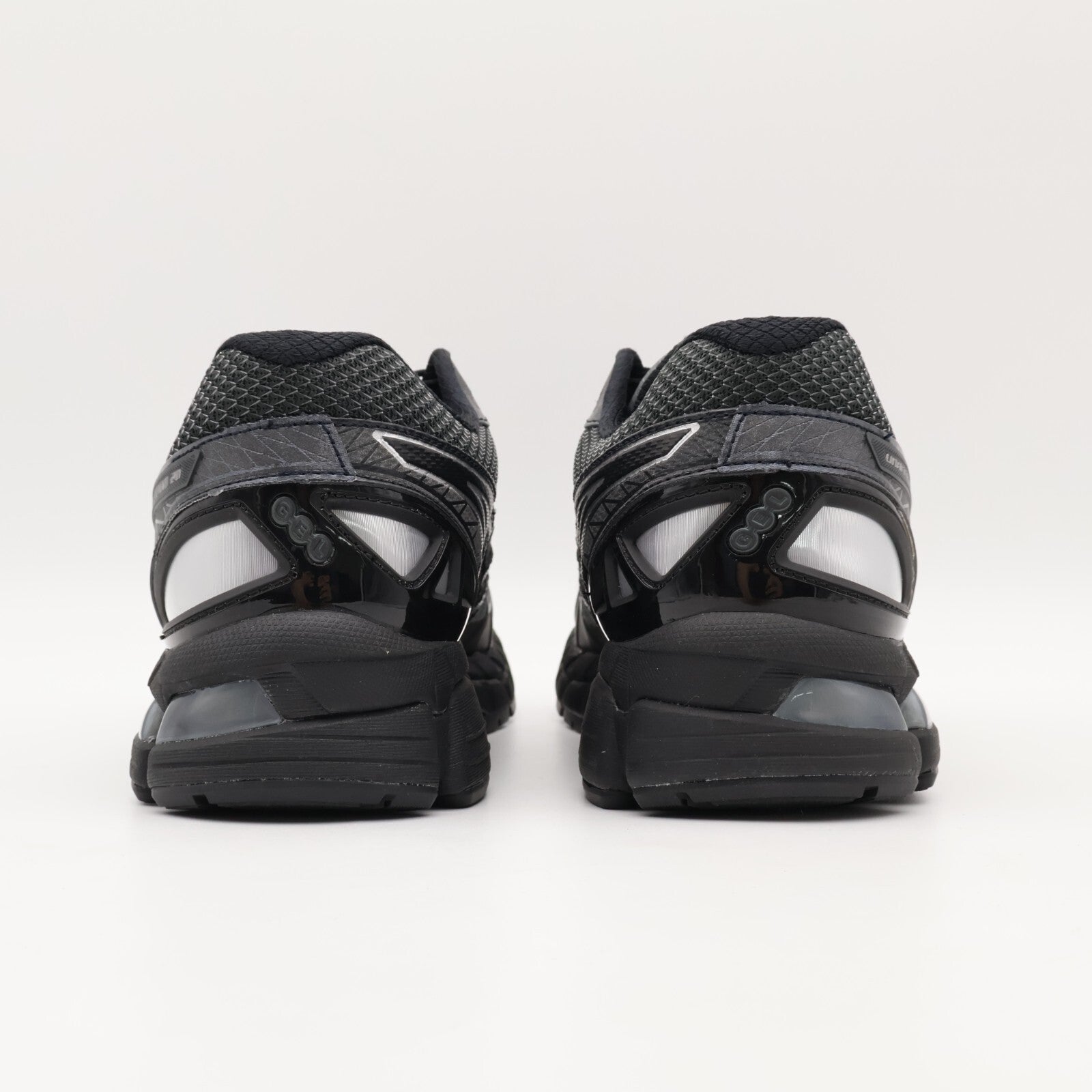 1203A529-020 UNAFFECTED Asics Gel-Kayano 20 Obsidian Grey Black (Men's)