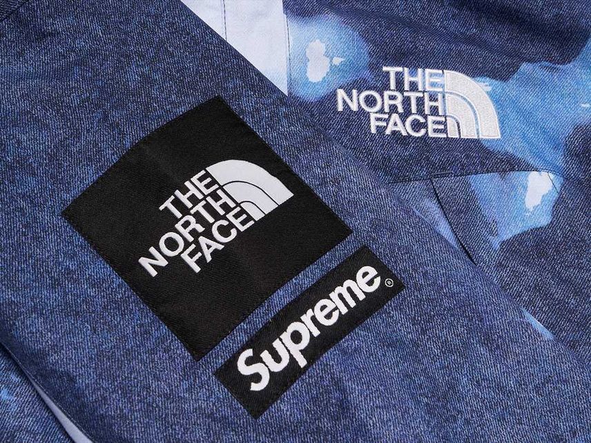 Supreme The North Face Bleached Denim Print Mountain Jacket Indigo